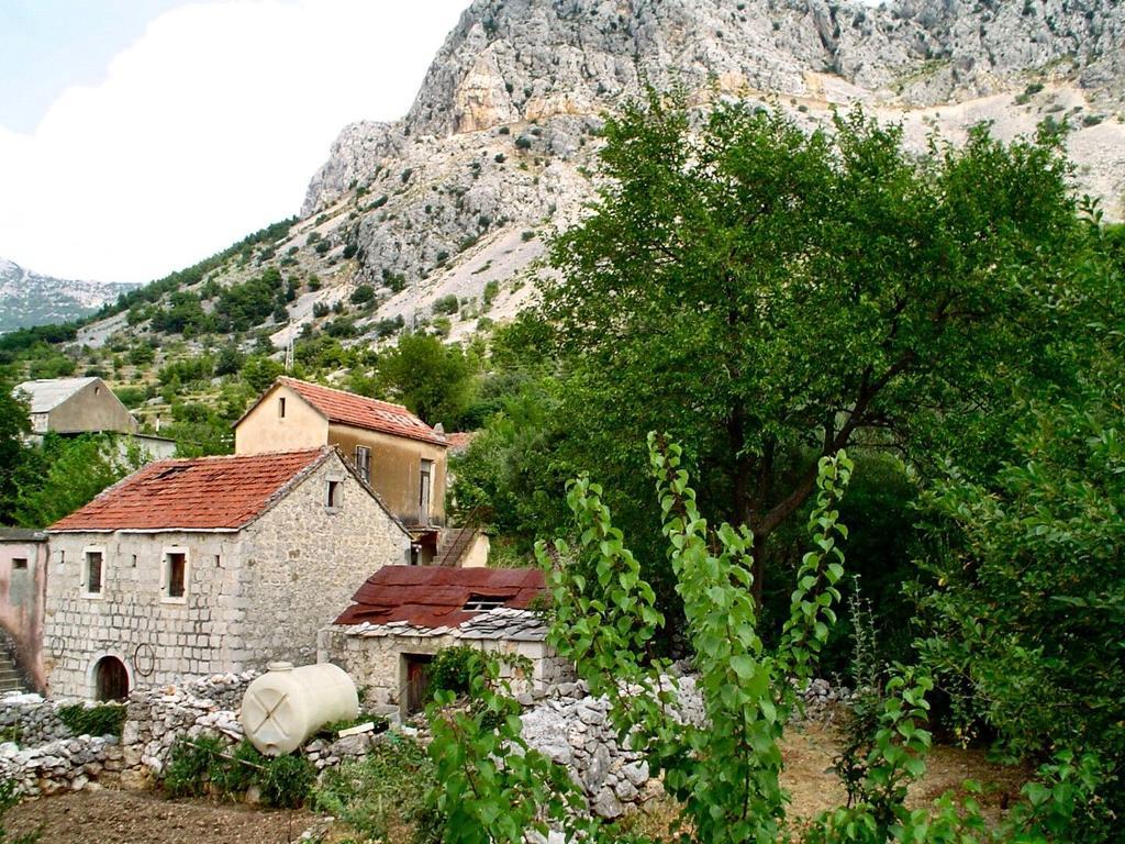 Gal Apartman